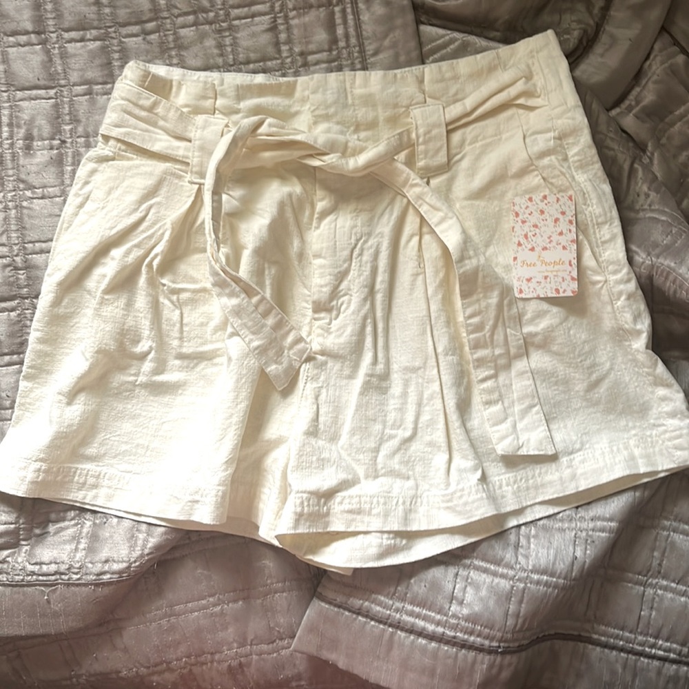NWT Free People Everywhere You Go paperbag shorts - Picture 2 of 8
